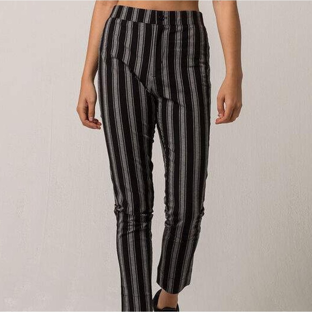 ⭐️(3/$25) BRANDY MELVILLE Striped Black and Gray Pants